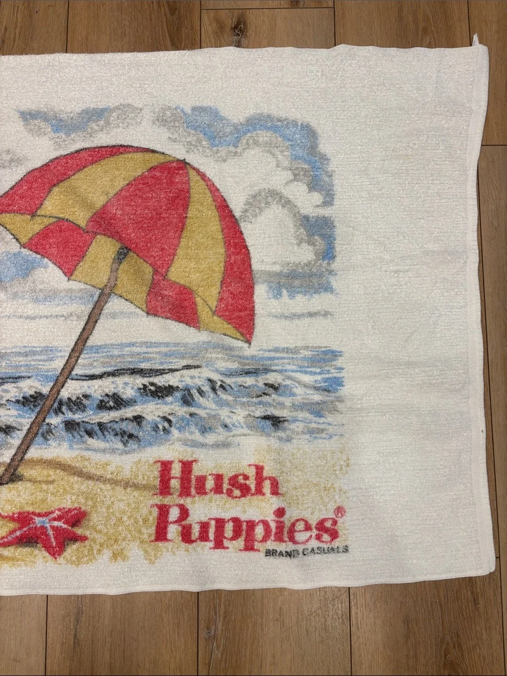 Vintage 1970s Hush Puppies Beach Towel Basset Hound Cotton 56x29 Oversized Pool